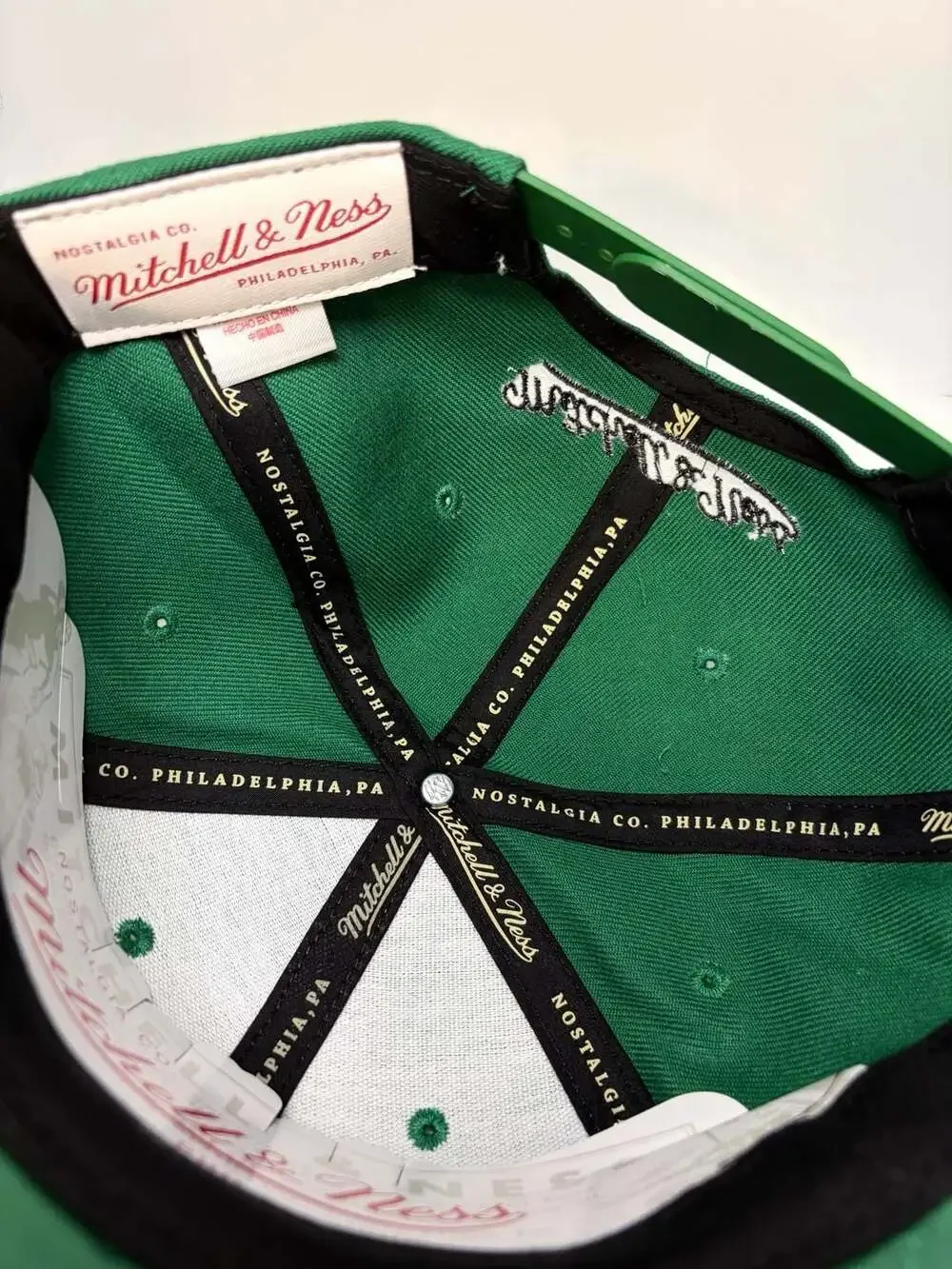 Boston Celtics Kelly Green Hardwood Classics Team 2 Tone 2.0 Snapback Hat,